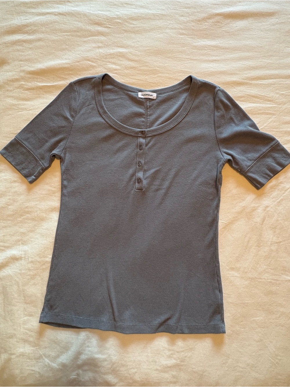 Hazel Heart Ribbed Knit Henley Tee - Grey- L